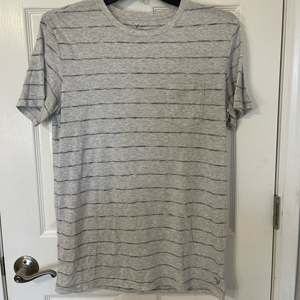 Men’s American Eagle Classic Fit T-shirt